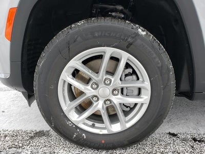 2025 Jeep Grand Cherokee GRAND CHEROKEE L LAREDO X 4X4