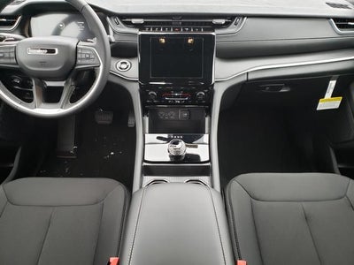 2025 Jeep Grand Cherokee GRAND CHEROKEE L LAREDO X 4X4