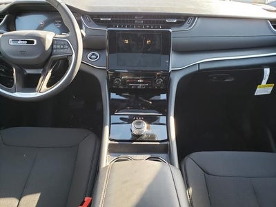 2025 Jeep Grand Cherokee GRAND CHEROKEE L LAREDO X 4X4