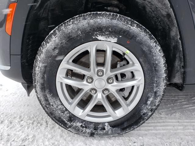 2025 Jeep Grand Cherokee GRAND CHEROKEE L LAREDO X 4X4