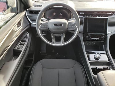 2025 Jeep Grand Cherokee GRAND CHEROKEE L LAREDO X 4X4