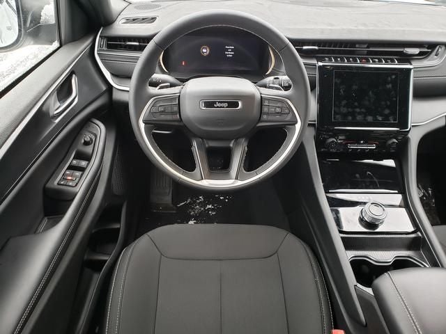 2025 Jeep Grand Cherokee GRAND CHEROKEE L LAREDO X 4X4
