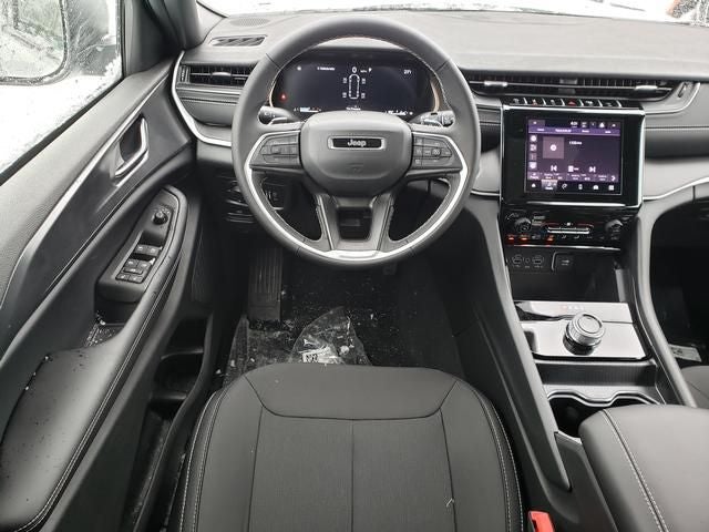 2025 Jeep Grand Cherokee GRAND CHEROKEE L LAREDO X 4X4
