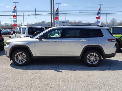 2025 Jeep Grand Cherokee GRAND CHEROKEE L LAREDO X 4X4