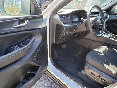 2025 Jeep Grand Cherokee GRAND CHEROKEE L LAREDO X 4X4