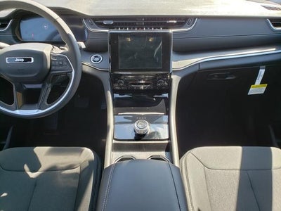 2025 Jeep Grand Cherokee GRAND CHEROKEE L LAREDO X 4X4