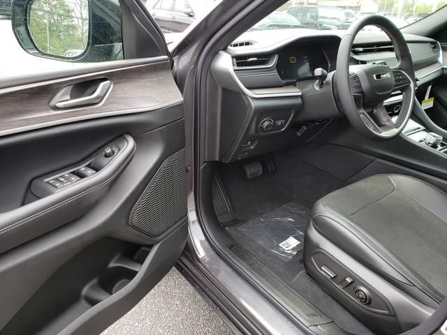 2026 Jeep Grand Cherokee GRAND CHEROKEE L LAREDO ALTITUDE 4X4