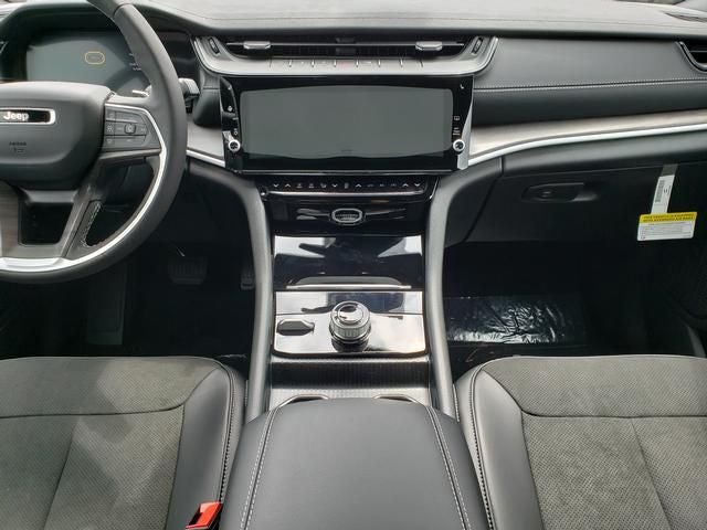 2026 Jeep Grand Cherokee GRAND CHEROKEE L LAREDO ALTITUDE 4X4