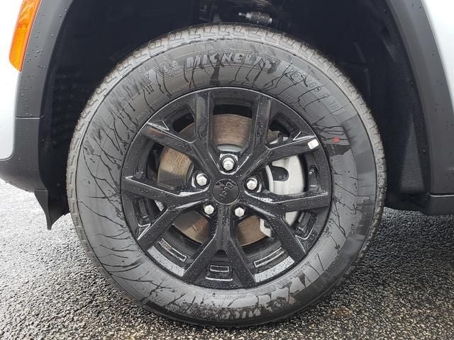 2026 Jeep Grand Cherokee GRAND CHEROKEE L LAREDO ALTITUDE 4X4