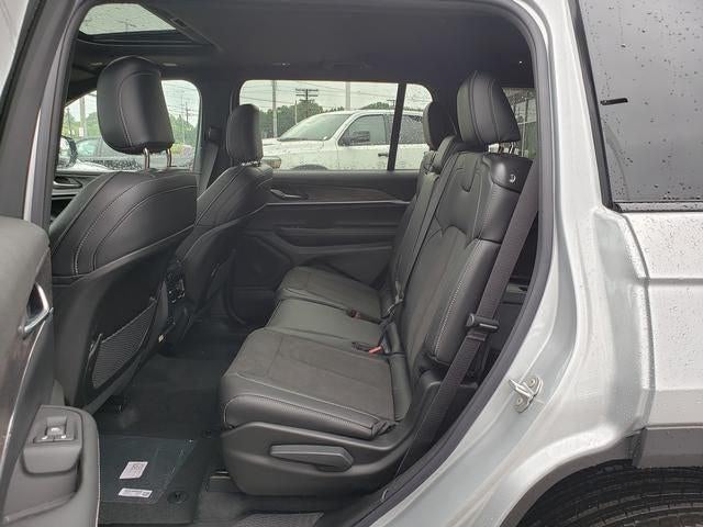 2026 Jeep Grand Cherokee GRAND CHEROKEE L LAREDO ALTITUDE 4X4