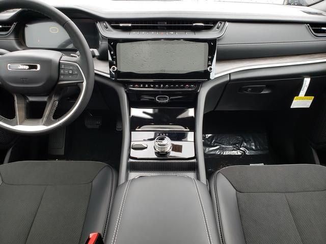 2026 Jeep Grand Cherokee GRAND CHEROKEE L LAREDO ALTITUDE 4X4