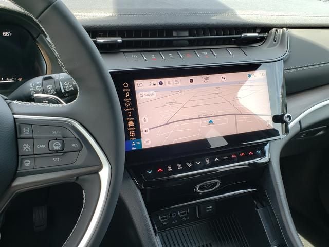 2026 Jeep Grand Cherokee GRAND CHEROKEE L LAREDO ALTITUDE 4X4
