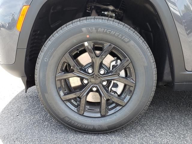2026 Jeep Grand Cherokee GRAND CHEROKEE L LAREDO ALTITUDE 4X4