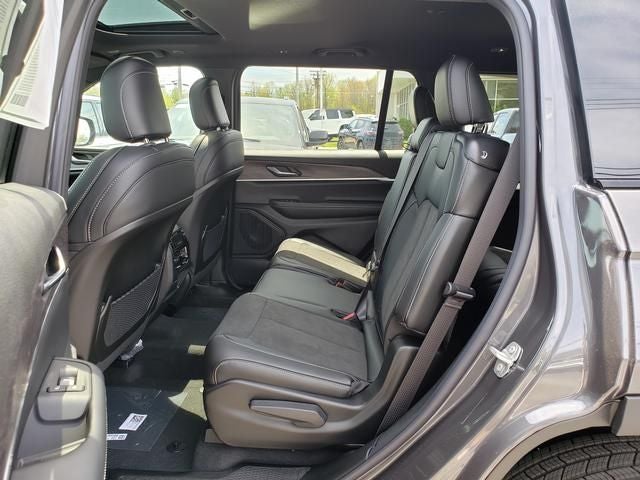 2026 Jeep Grand Cherokee GRAND CHEROKEE L LAREDO ALTITUDE 4X4