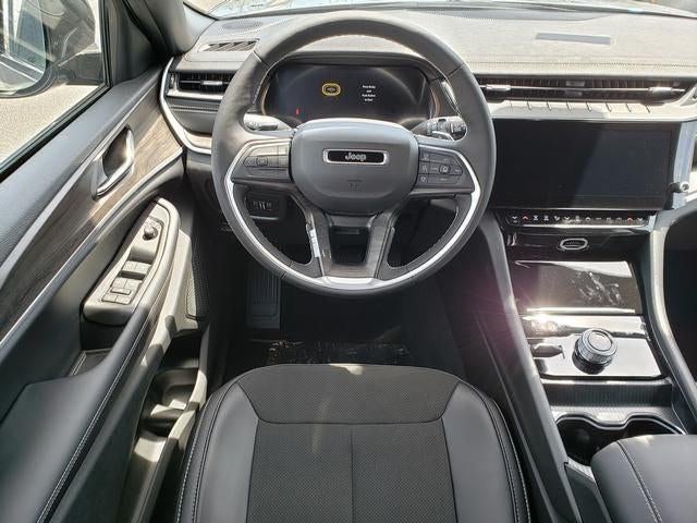 2026 Jeep Grand Cherokee GRAND CHEROKEE L LAREDO ALTITUDE 4X4