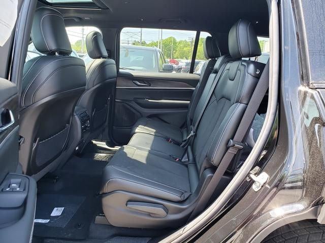 2026 Jeep Grand Cherokee GRAND CHEROKEE L LAREDO ALTITUDE 4X4