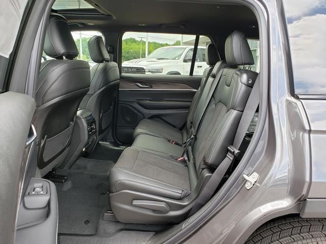 2026 Jeep Grand Cherokee GRAND CHEROKEE L LAREDO ALTITUDE 4X4