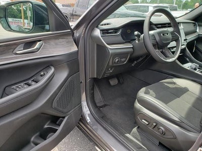 2026 Jeep Grand Cherokee GRAND CHEROKEE L LAREDO ALTITUDE 4X4