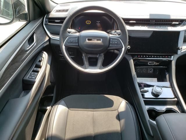 2026 Jeep Grand Cherokee GRAND CHEROKEE L LAREDO ALTITUDE 4X4