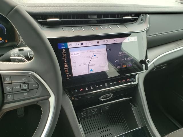 2026 Jeep Grand Cherokee GRAND CHEROKEE L LAREDO ALTITUDE 4X4