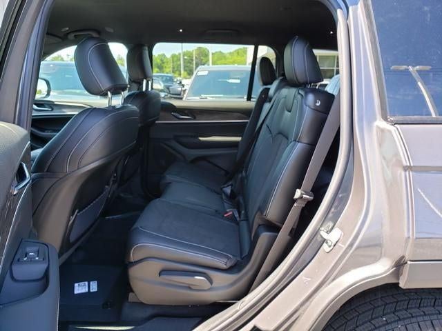 2026 Jeep Grand Cherokee GRAND CHEROKEE L LAREDO ALTITUDE 4X4