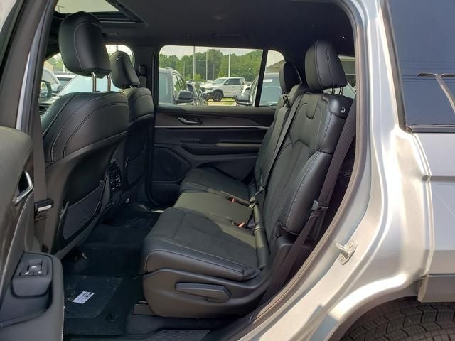 2026 Jeep Grand Cherokee GRAND CHEROKEE L LAREDO ALTITUDE 4X4