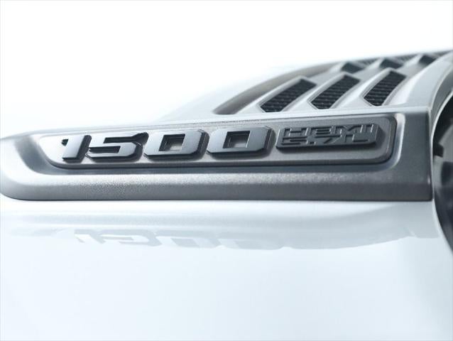 2022 RAM 1500 Rebel Crew Cab 4x4 5'7' Box