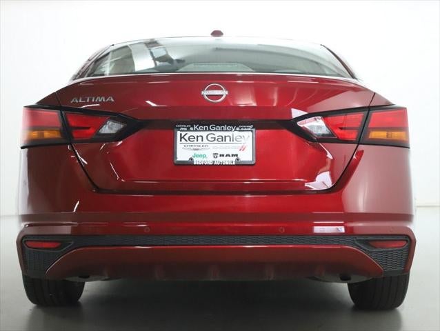 2025 Nissan Altima SV FWD