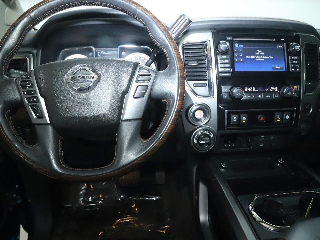 2017 Nissan TITAN Platinum Reserve