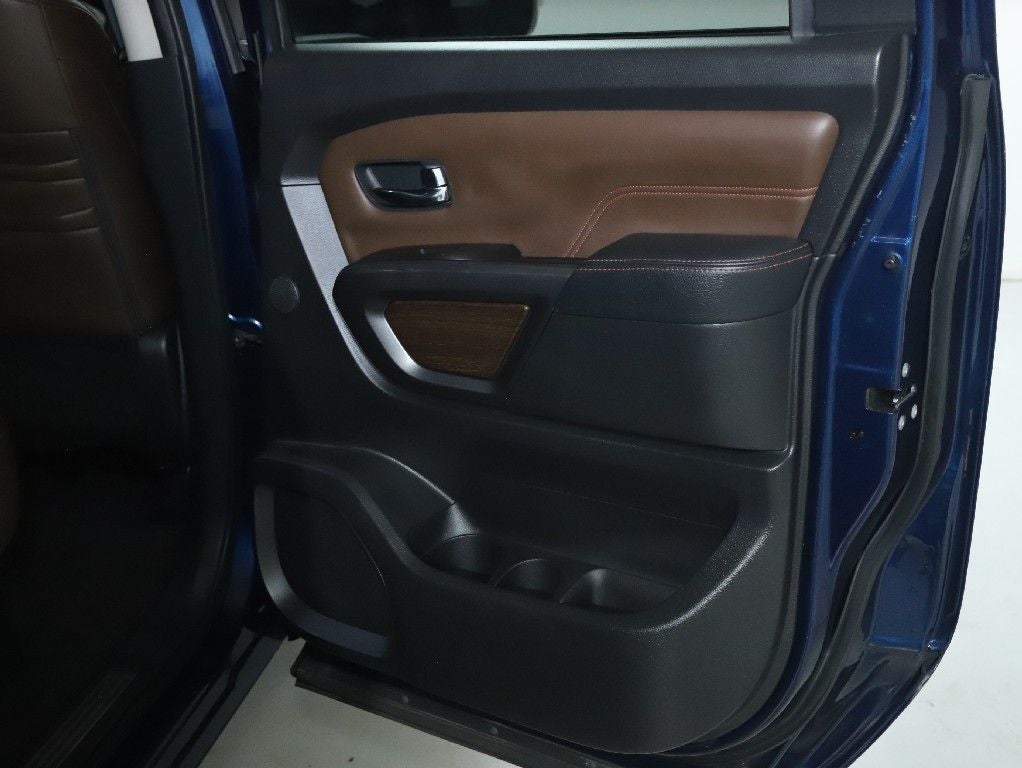 2017 Nissan TITAN Platinum Reserve