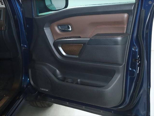 2017 Nissan TITAN Platinum Reserve