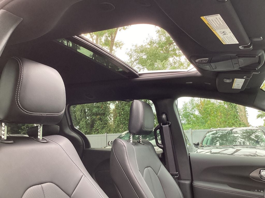 2026 Chrysler Pacifica PACIFICA SELECT AWD