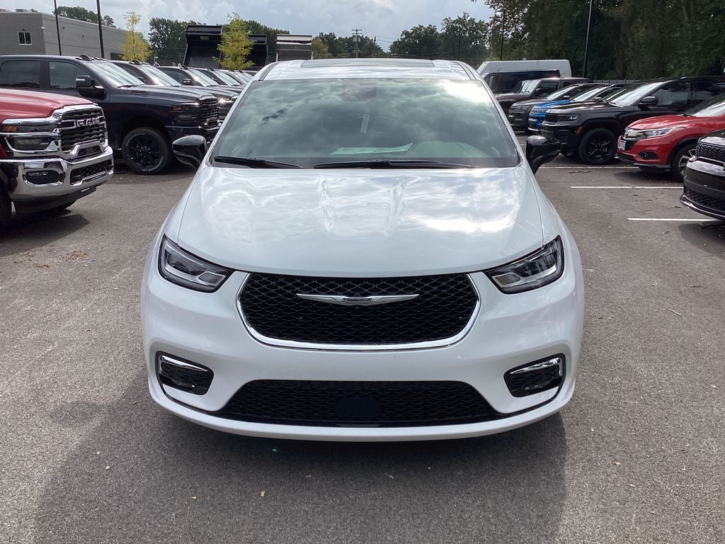 2026 Chrysler Pacifica PACIFICA SELECT AWD