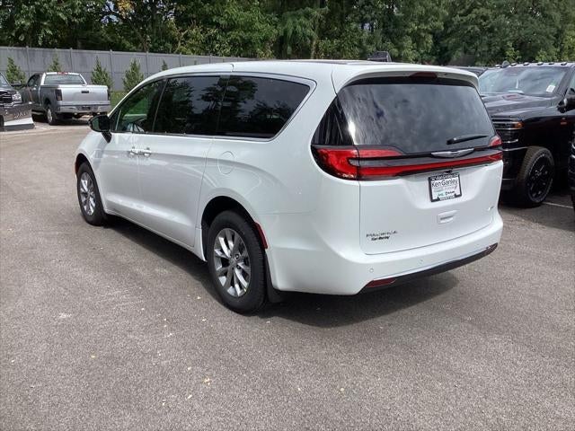 2026 Chrysler Pacifica PACIFICA SELECT AWD