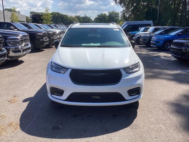 2026 Chrysler Pacifica PACIFICA LIMITED AWD