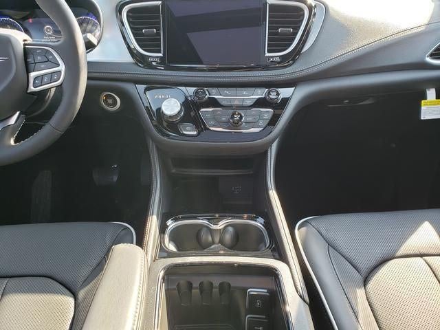 2026 Chrysler Pacifica PACIFICA LIMITED AWD