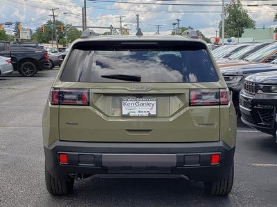 2026 Jeep Cherokee CHEROKEE LAREDO 4X4