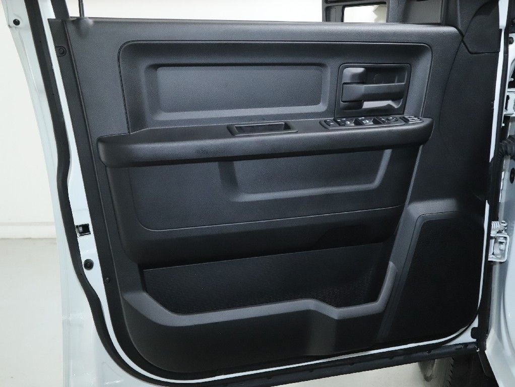 2024 RAM 2500 Tradesman Crew Cab 4x4 6'4' Box