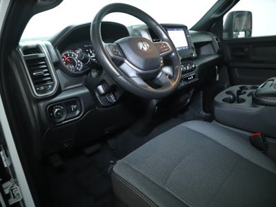 2024 RAM 2500 Tradesman Crew Cab 4x4 6'4' Box