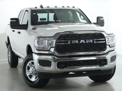 2024 RAM 2500 Tradesman Crew Cab 4x4 6'4' Box