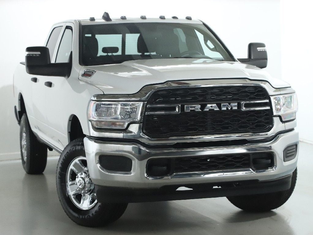 2024 RAM 2500 Tradesman Crew Cab 4x4 6'4' Box