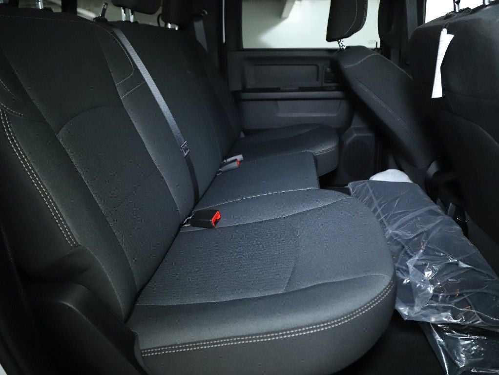 2024 RAM 2500 Tradesman Crew Cab 4x4 6'4' Box