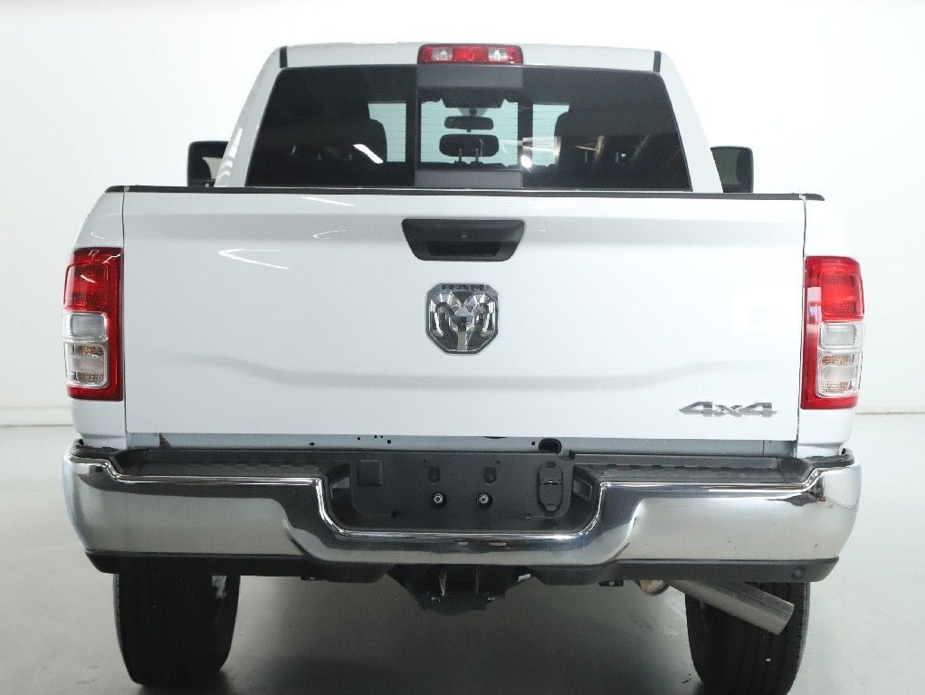 2024 RAM 2500 Tradesman Crew Cab 4x4 6'4' Box