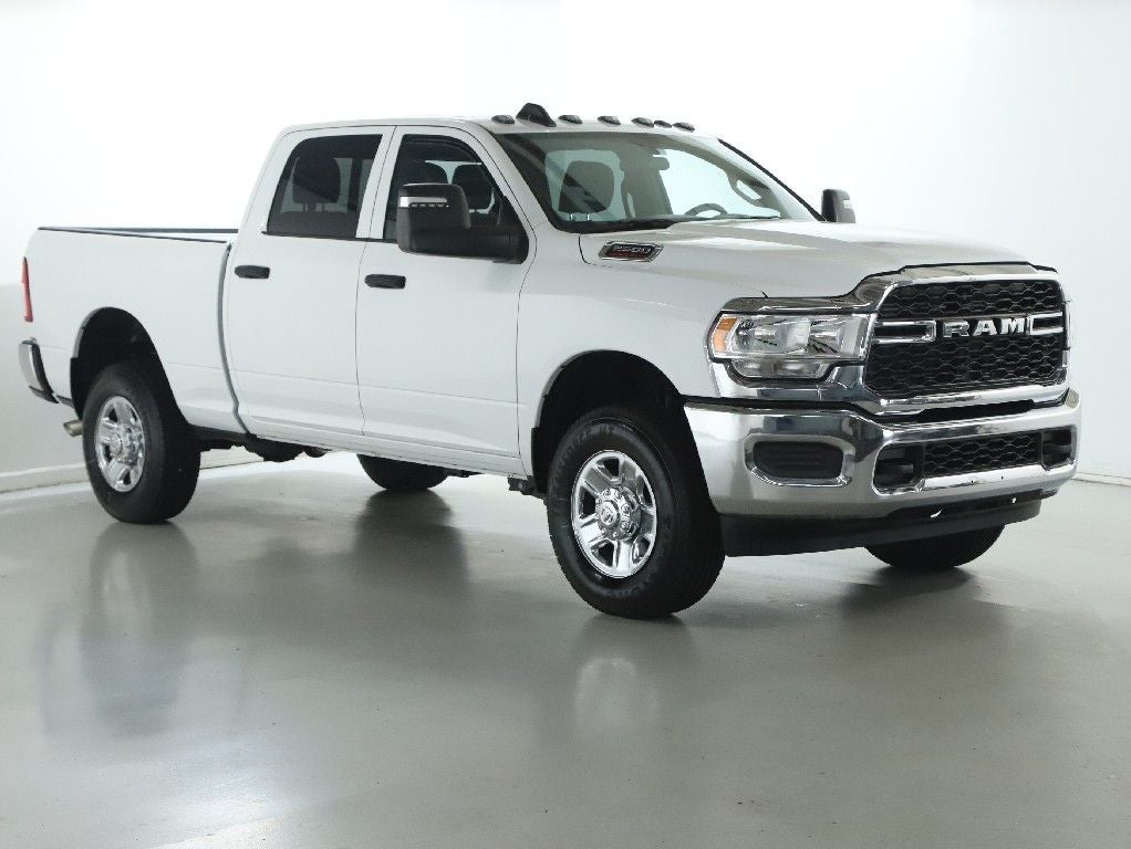 2024 RAM 2500 Tradesman Crew Cab 4x4 6'4' Box