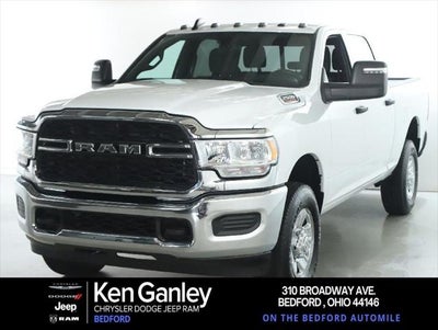 2024 RAM 2500 Tradesman Crew Cab 4x4 6'4' Box
