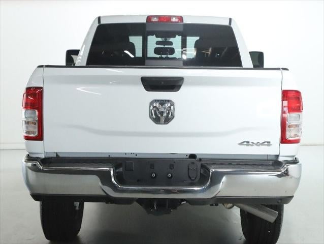 2024 RAM 2500 Tradesman Crew Cab 4x4 6'4' Box