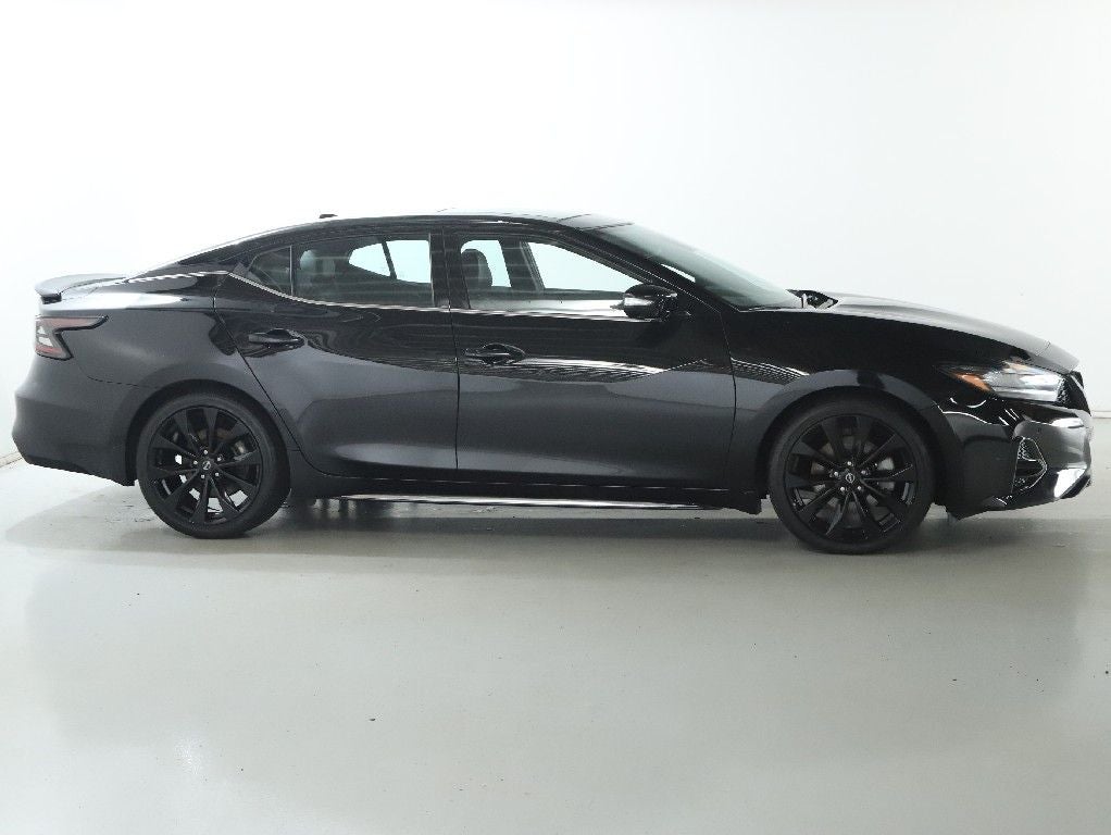 2023 Nissan Maxima SR