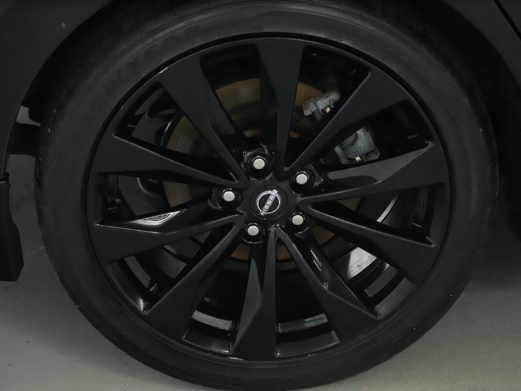 2023 Nissan Maxima SR