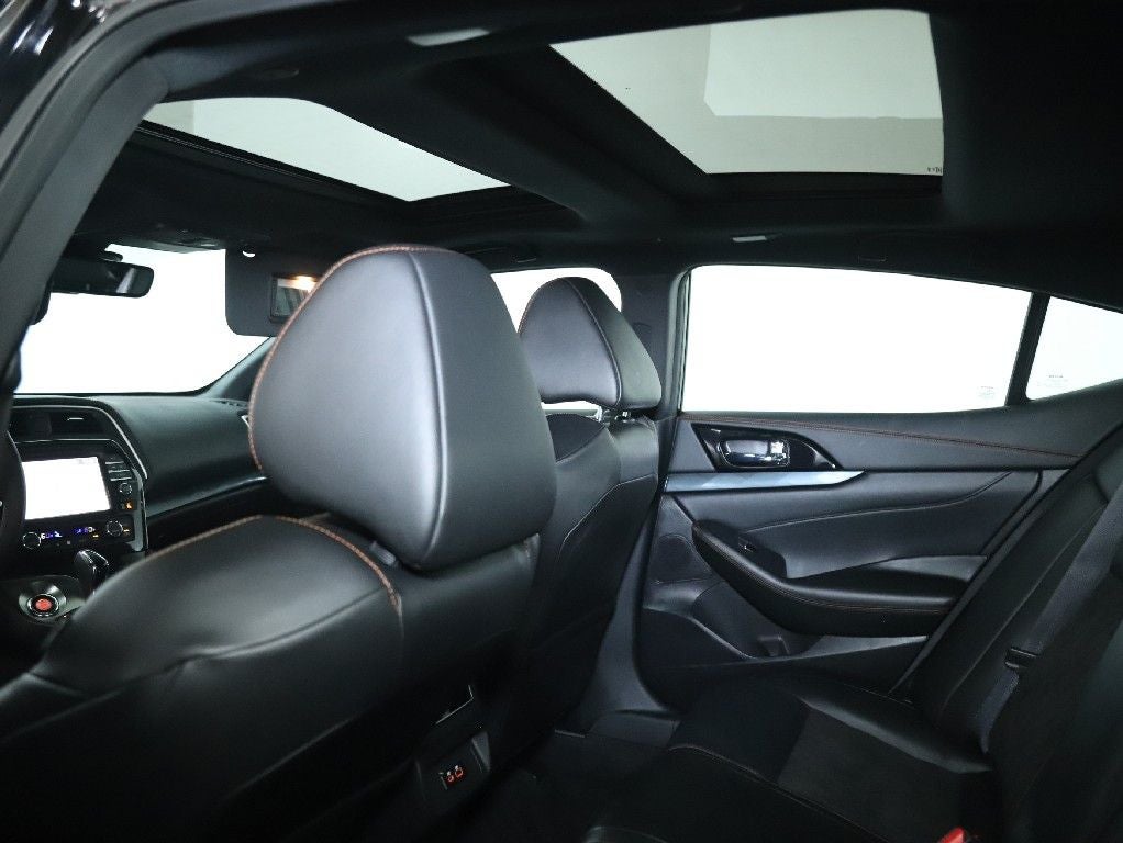 2023 Nissan Maxima SR