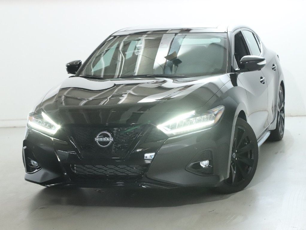 2023 Nissan Maxima SR